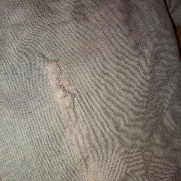 light blue capris with rips on legs - Picture 5 of 6